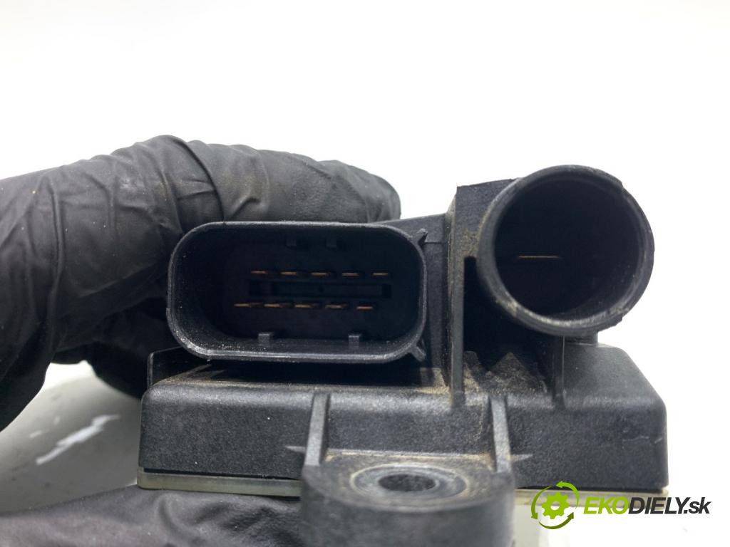 MERCEDES-BENZ X204 SUV 2012 125 kW 220 CDI (204.902) 2143 relé svíček žhavení 132177 (Relé)