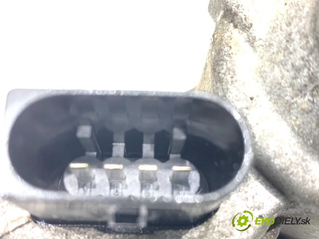 MERCEDES-BENZ X204 SUV 2012 125 kW 220 CDI (204.902) 2143 pumpa oleje převodovky 2212700197