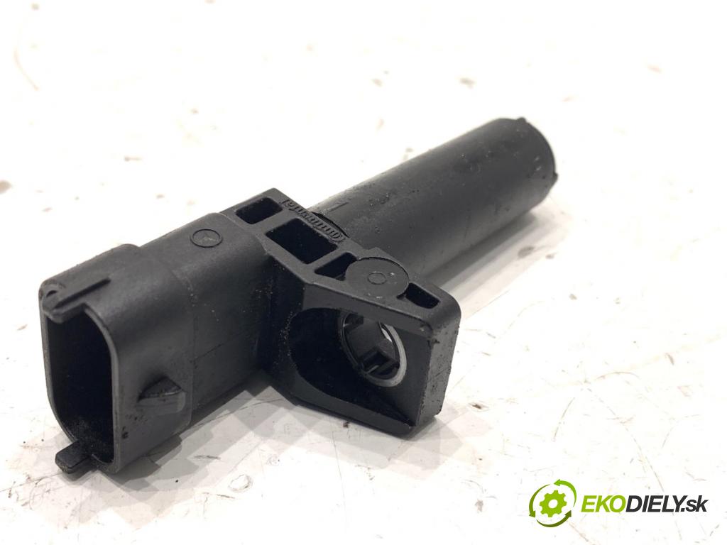 MERCEDES-BENZ X204 SUV 2012 125 kW 220 CDI (204.902) 2143 snímač pozice hřídele klikového A2761530128 (Snímač polohy klikového hřídele)