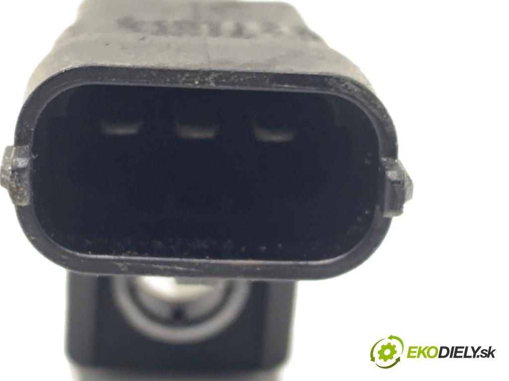 MERCEDES-BENZ X204 SUV 2012 125 kW 220 CDI (204.902) 2143 snímač pozice hřídele klikového A2761530128 (Snímač polohy klikového hřídele)