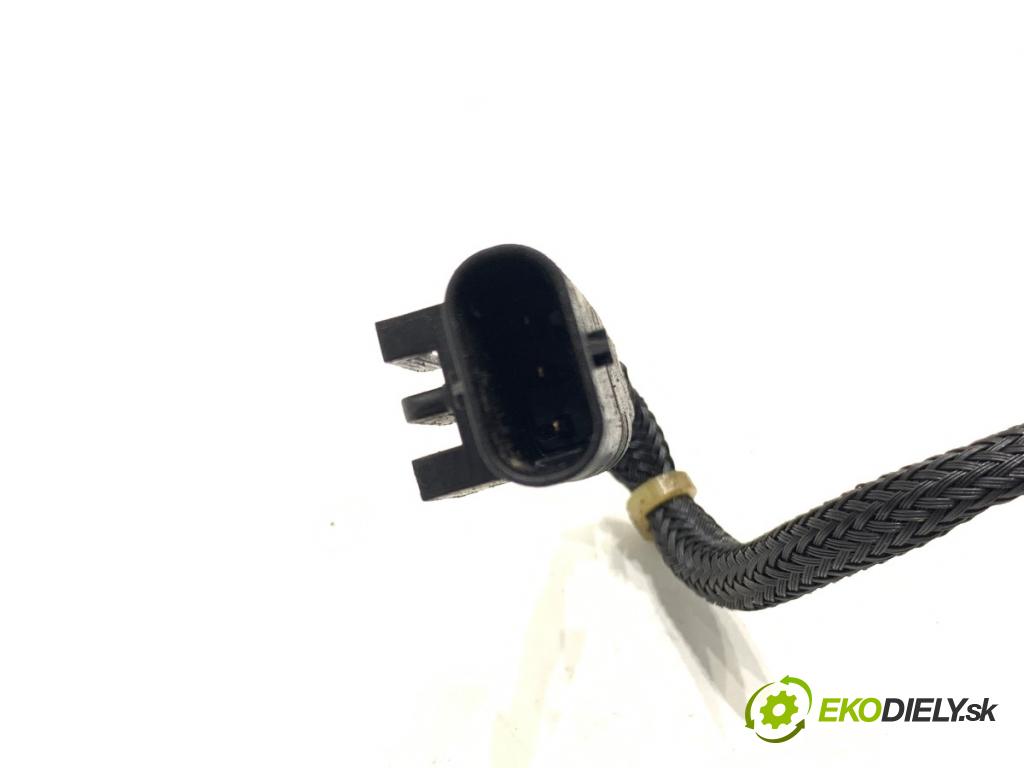 MERCEDES-BENZ X204 SUV 2012 125 kW 220 CDI (204.902) 2143 Snímač klepania A0071531228 (Snímač)