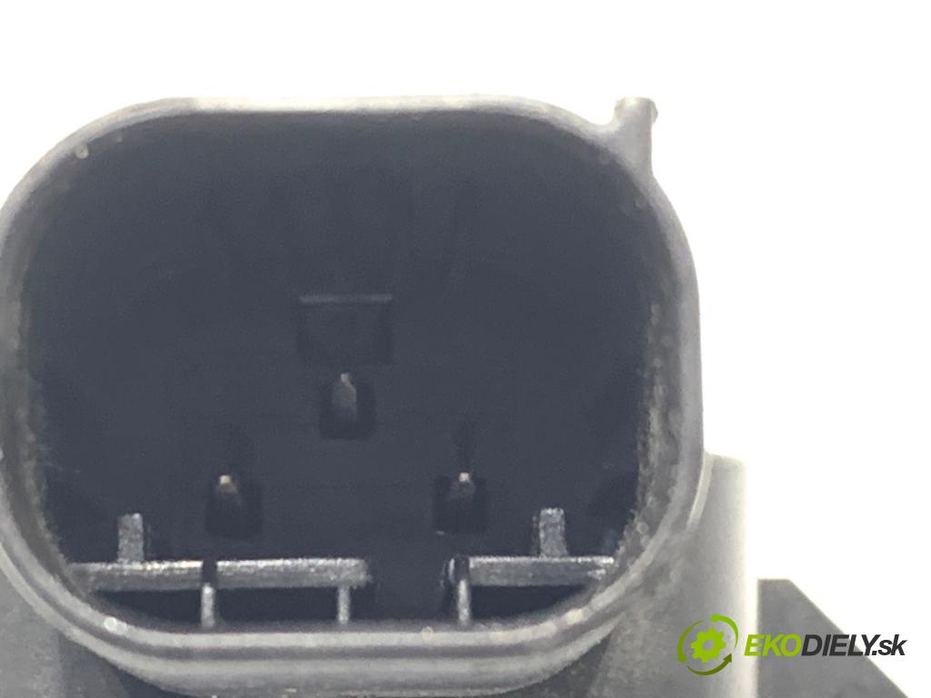 MERCEDES-BENZ X204 SUV 2012 125 kW 220 CDI (204.902) 2143 snímač tlaku DOPLŇTE A0061539728