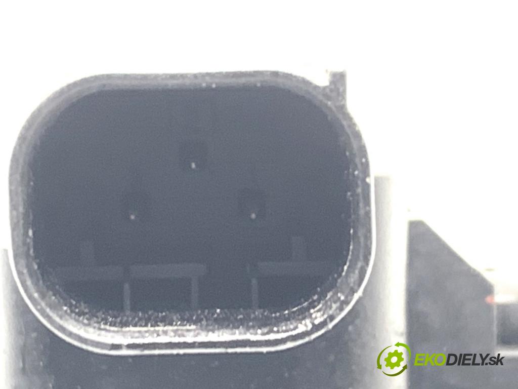 MERCEDES-BENZ X204 SUV 2012 125 kW 220 CDI (204.902) 2143 Snímač tlaku DOPLNENIE: A0071530028