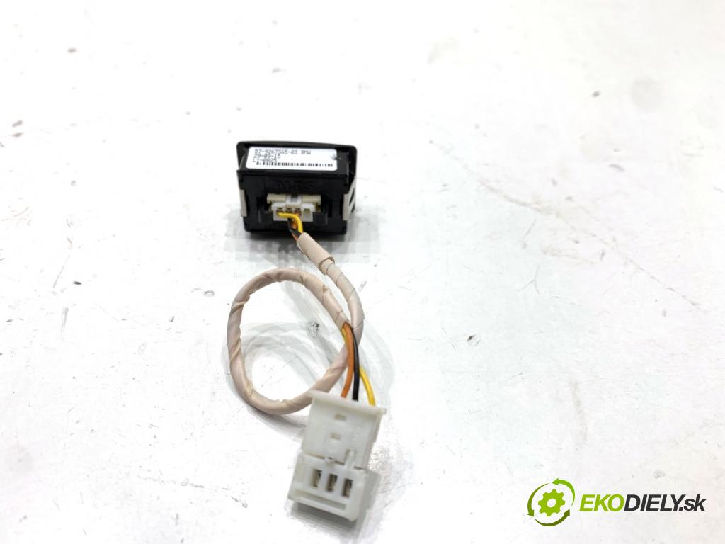 BMW F25 SUV 2016 180 kW xDrive 28 i 1997 přepínač vyhřívání volantu 9267365