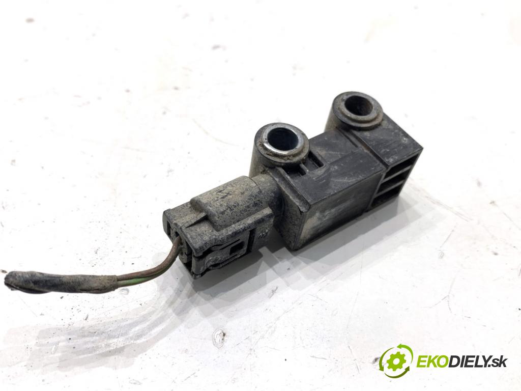 BMW F25 SUV 2016 180 kW xDrive 28 i 1997 Snímač nárazu 9224176 (Snímač nárazu)