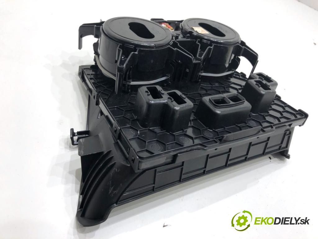 BMW F25 SUV 2016 180 kW xDrive 28 i 1997 Držiak na nápoje 9301722 (Držiak (úchyt) na nápoje)