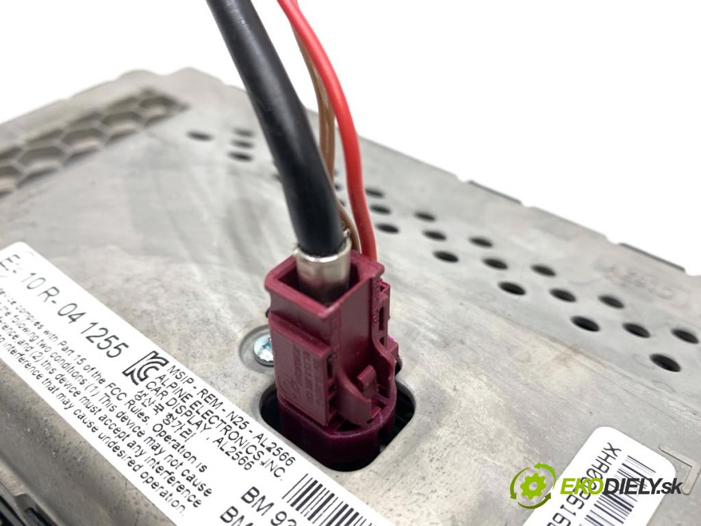 BMW F25 SUV 2016 180 kW xDrive 28 i 1997 Dislpej 9370870 (Prístrojová doska)