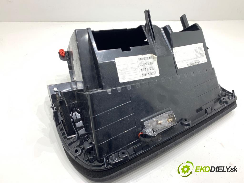 BMW F25 SUV 2016 180 kW xDrive 28 i 1997 Priehradka, kastlík spolujazdca 9210486 (Priehradka (kastlík))