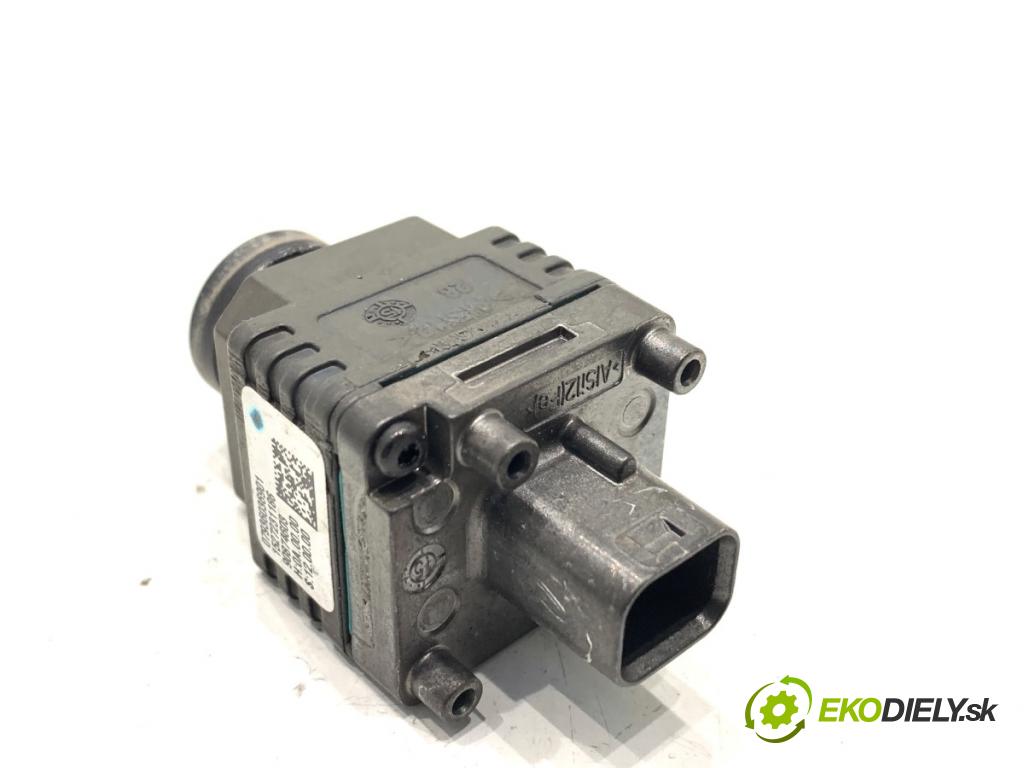 BMW F25 SUV 2016 180 kW xDrive 28 i 1997 KAMERA ZPĚT: 9360369