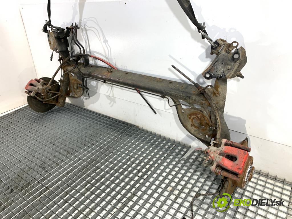 RENAULT CLIO III liftback 2006 63 kW 1.5 dCi (BR17, CR17) 1461 výztuha zadní část