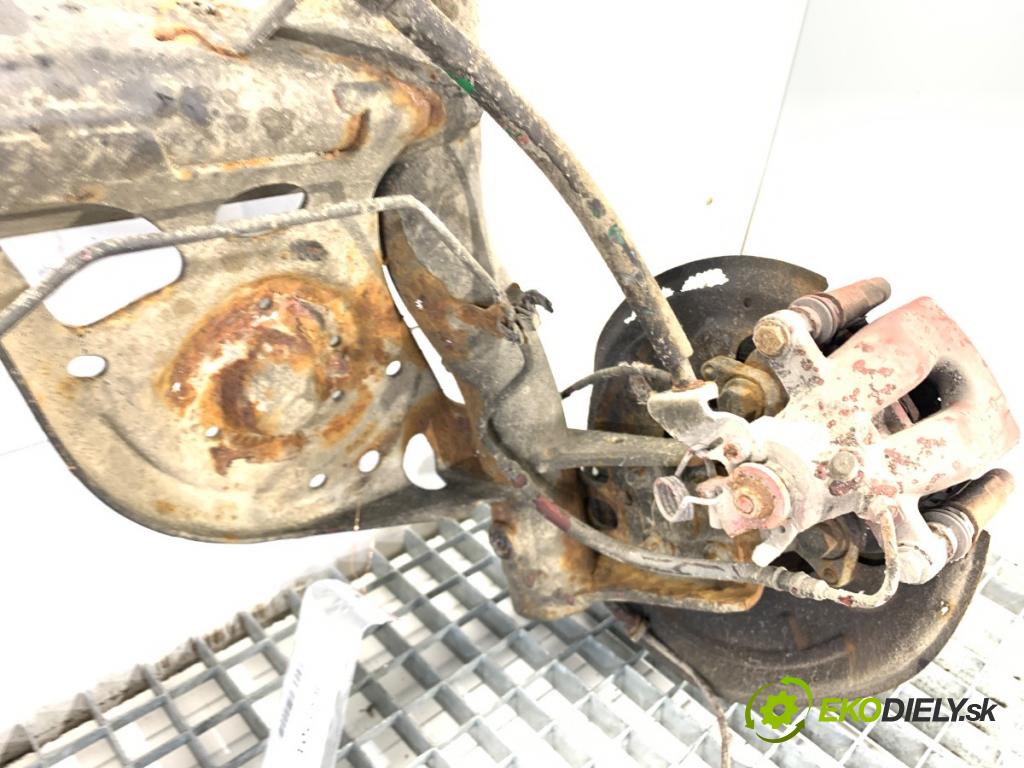 RENAULT CLIO III liftback 2006 63 kW 1.5 dCi (BR17, CR17) 1461 výztuha zadní část