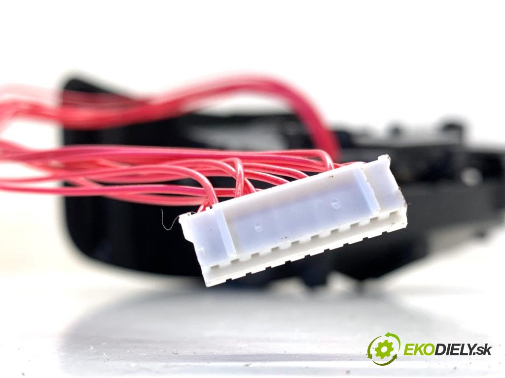 RENAULT CLIO III liftback 2006 63 kW 1.5 dCi (BR17, CR17) 1461 přepínač směrovek  (Páčky pod volantem)