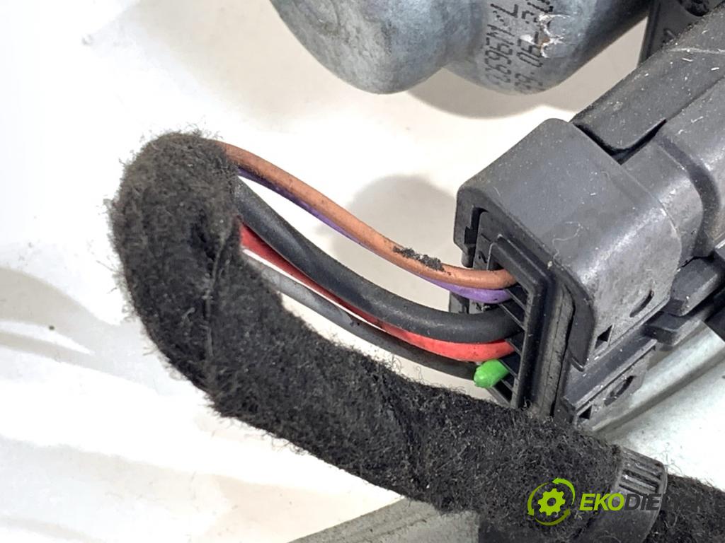 RENAULT CLIO III liftback 2006 63 kW 1.5 dCi (BR17, CR17) 1461 Mechanizmus okna ľavy predný 8200291148