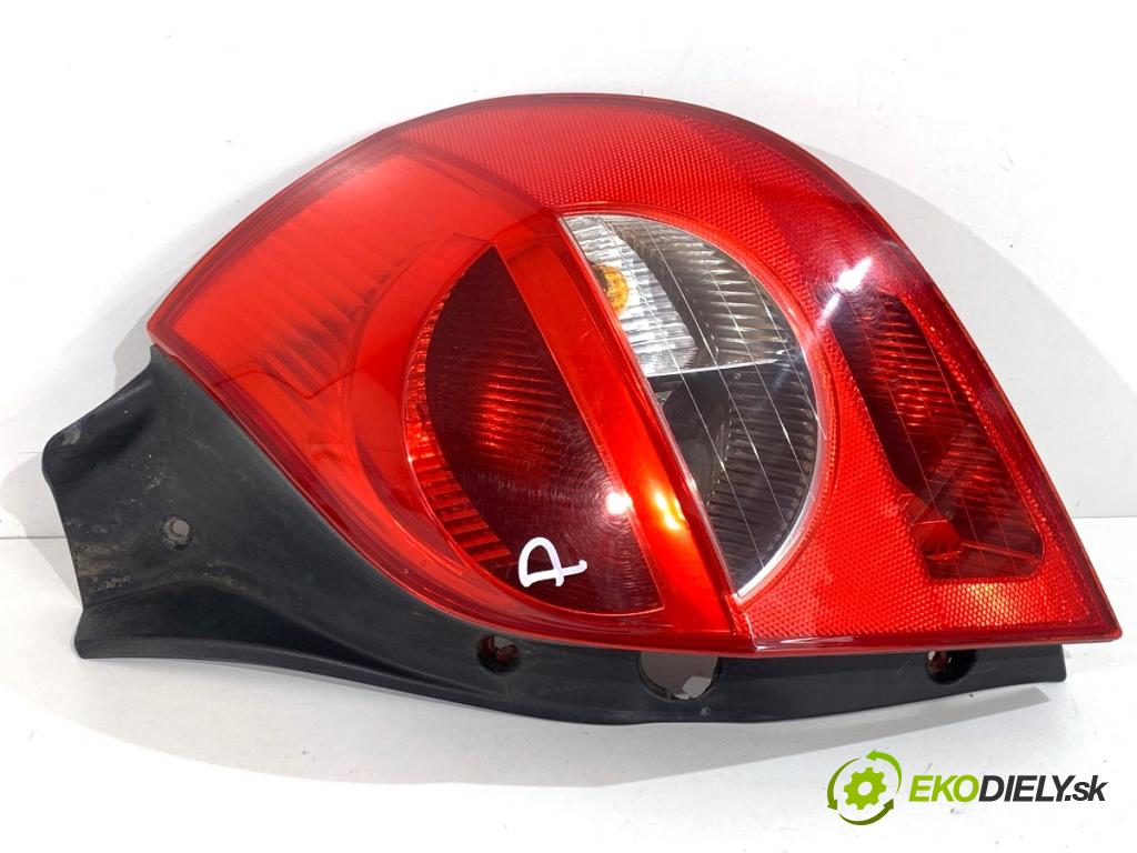 RENAULT CLIO III liftback 2006 63 kW 1.5 dCi (BR17, CR17) 1461 světlo pravý zadní část 