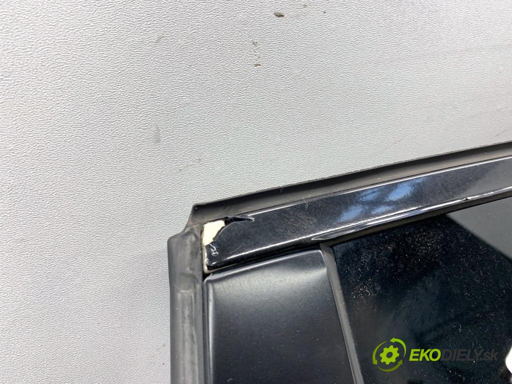 BMW F10 sedan 2010 135 kW 520 d 1995 dveře levý zadní část 668 668