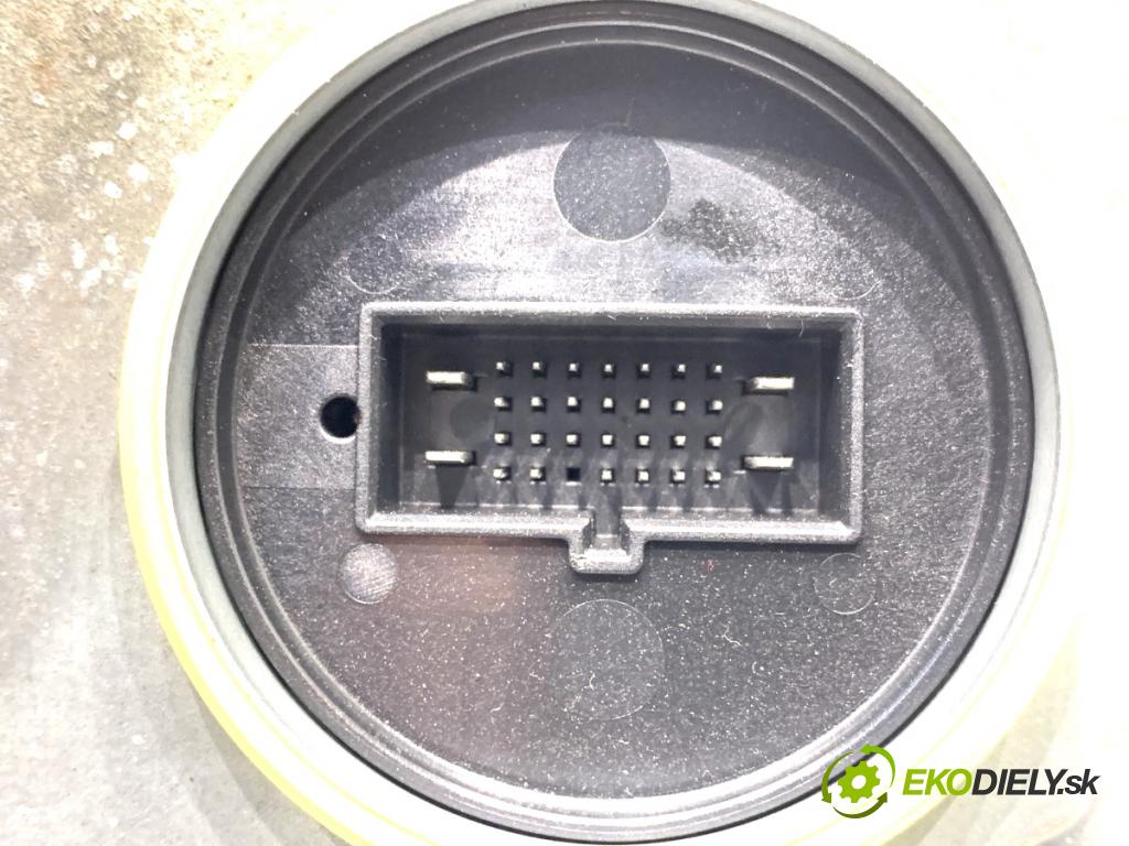 BMW F25 SUV 2016 180 kW xDrive 28 i 1997 měnič XENON 7354974 (Řídící jednotka xenonu)