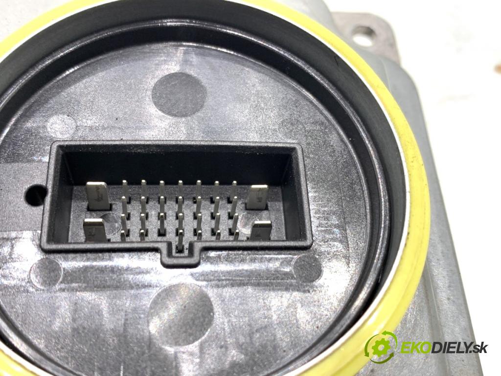 BMW F25 SUV 2016 180 kW xDrive 28 i 1997 měnič XENON 7354974 (Řídící jednotka xenonu)