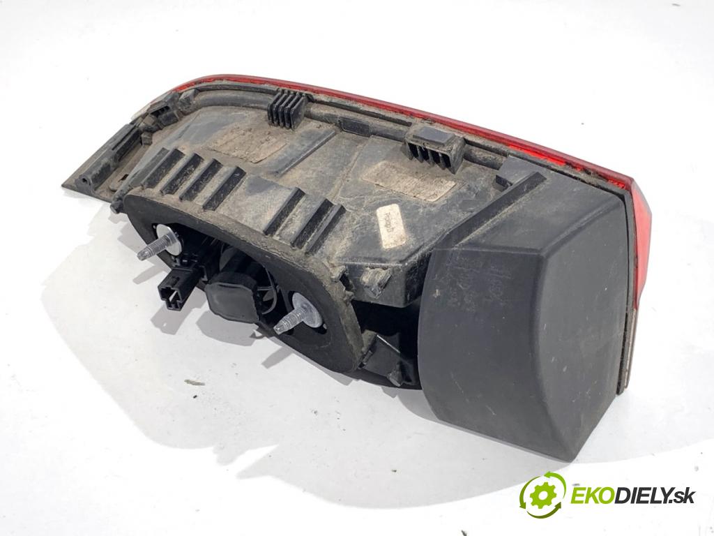 SKODA SCALA liftback 2022 110 kW 1.5 TSI 1495 Svetlo zad ľavá strana vnútorná 657945093 (Kľučka dverí ostatné)