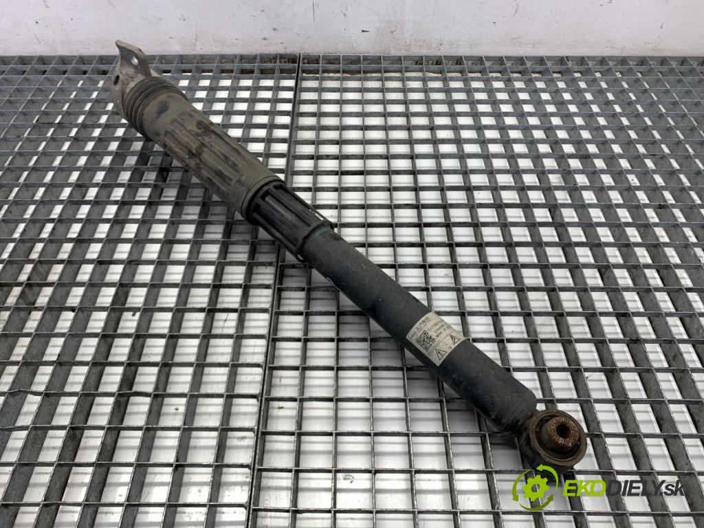 MG (SAIC) HS SUV 2024 124 kW 1.5 20 T 1490 Tlmič pravy zad 11778416