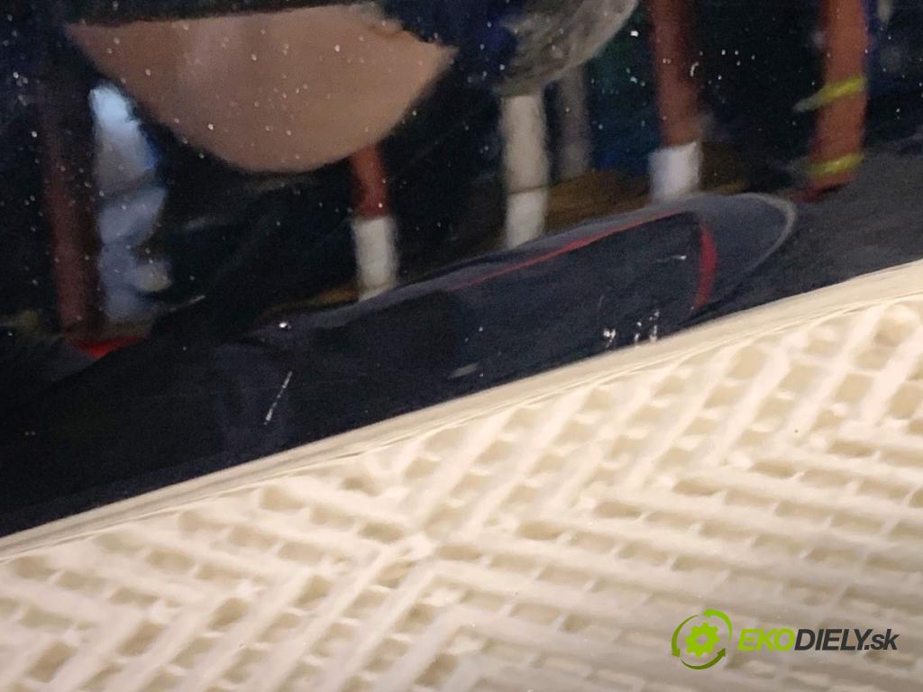 MG (SAIC) HS SUV 2024 124 kW 1.5 20 T 1490 Dvere ľavy zad