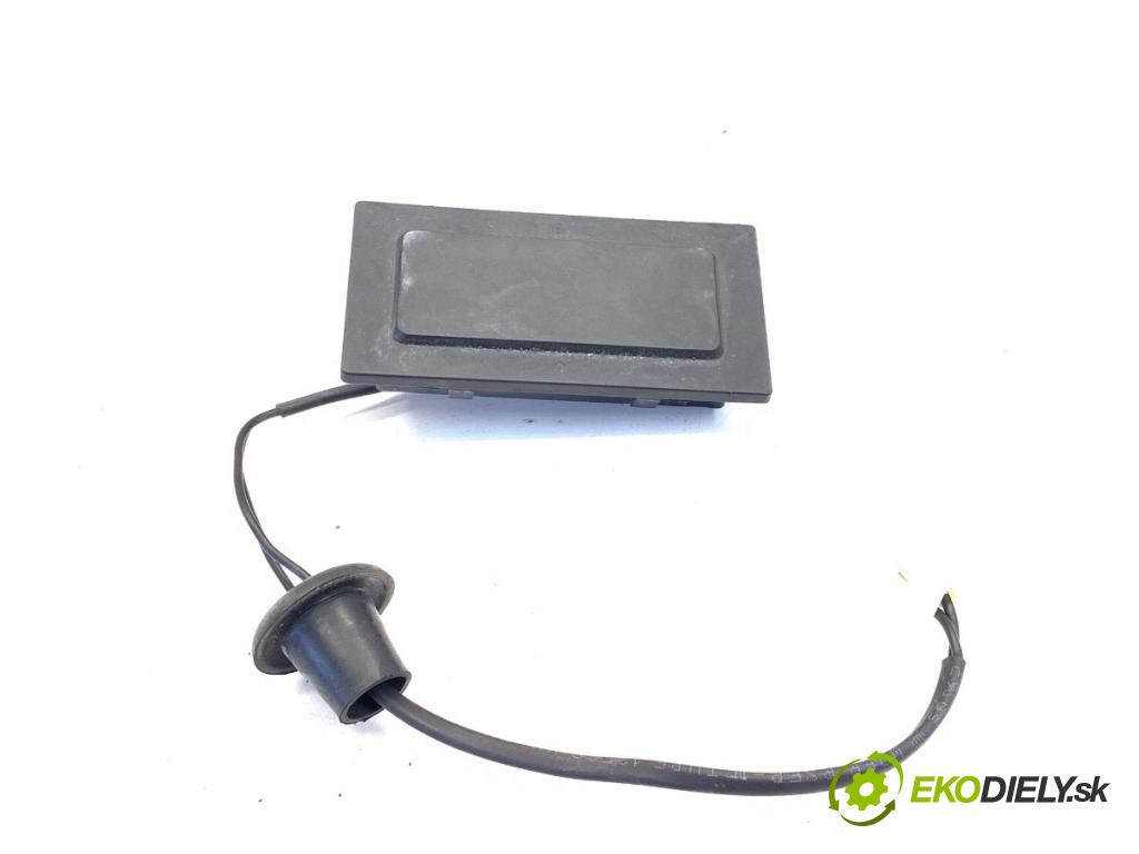 MG (SAIC) HS SUV 2024 124 kW 1.5 20 T 1490 Kľučka dverí zad 