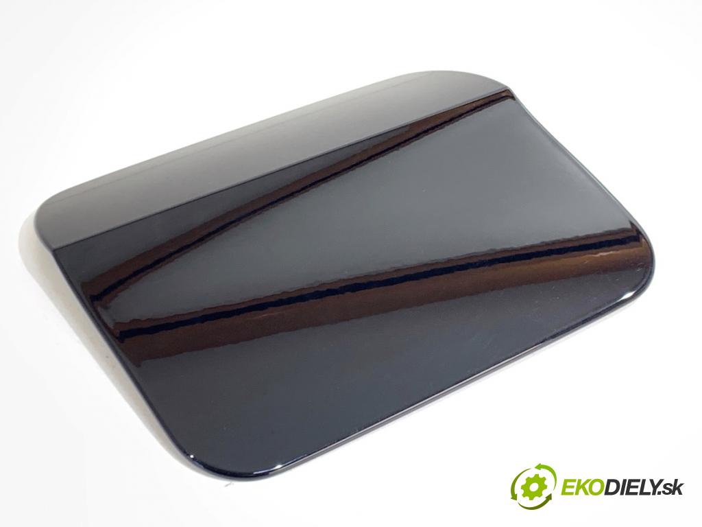 MG (SAIC) HS SUV 2024 124 kW 1.5 20 T 1490 Dvierka nádrže paliva 10952617 (Kľučka dverí ostatné)