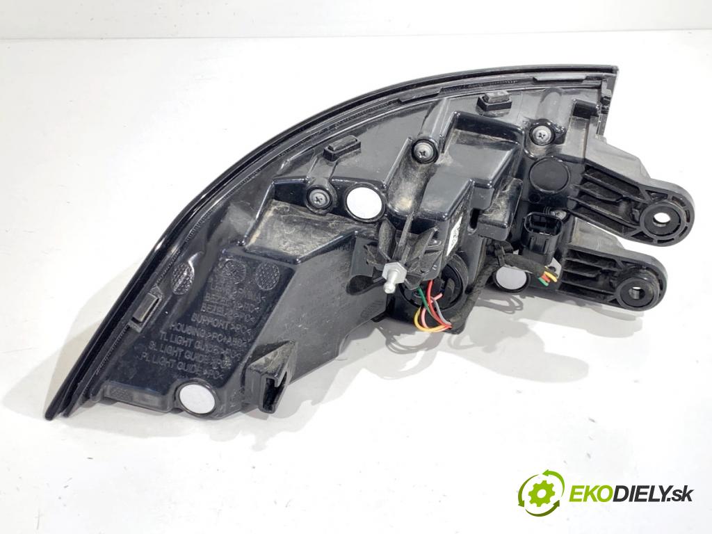 MG (SAIC) HS SUV 2024 124 kW 1.5 20 T 1490 Svetlo pravy zad 11644502