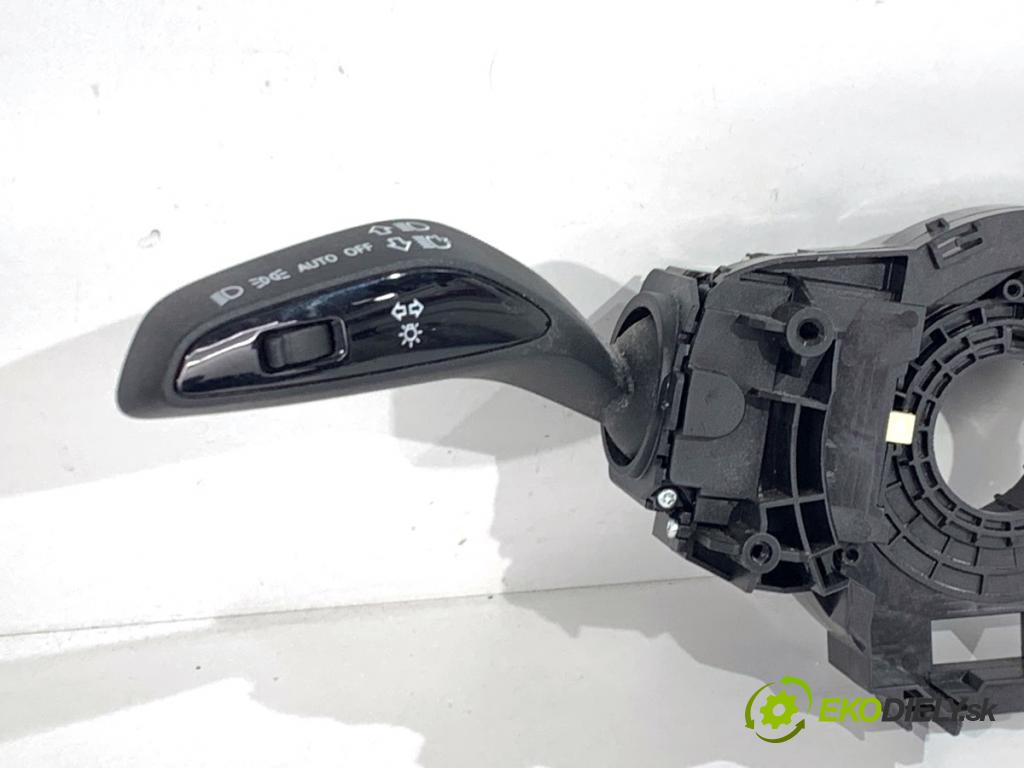 MG (SAIC) HS SUV 2024 124 kW 1.5 20 T 1490 Prepínač kombinovaný 11104607 (Prepínacie páčky pod volantom)