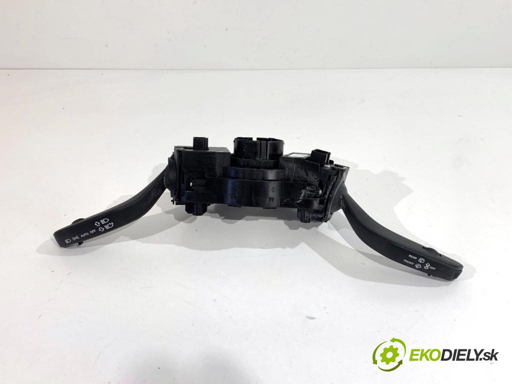 MG (SAIC) HS SUV 2024 124 kW 1.5 20 T 1490 Prepínač kombinovaný 11104607 (Prepínacie páčky pod volantom)