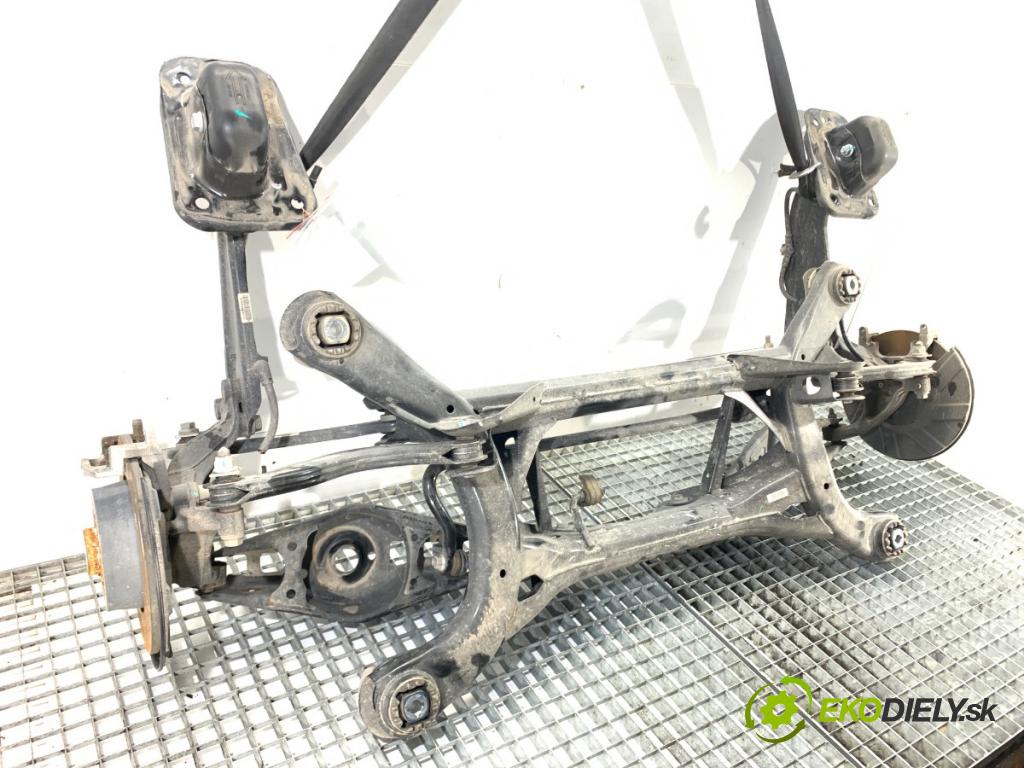 MG (SAIC) HS SUV 2024 124 kW 1.5 20 T 1490 Výstuha zad