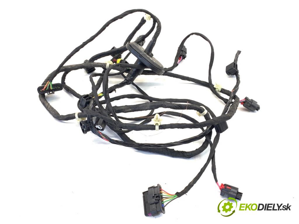 MG (SAIC) HS SUV 2024 124 kW 1.5 20 T 1490 káblovačka PDC zadní část 