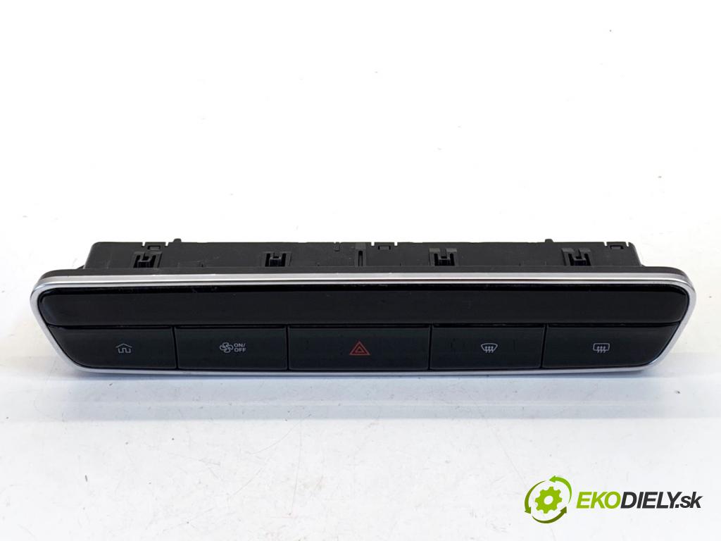 MG (SAIC) HS SUV 2024 124 kW 1.5 20 T 1490 spínač světel nouzových 11576627 (Páčky pod volantem)