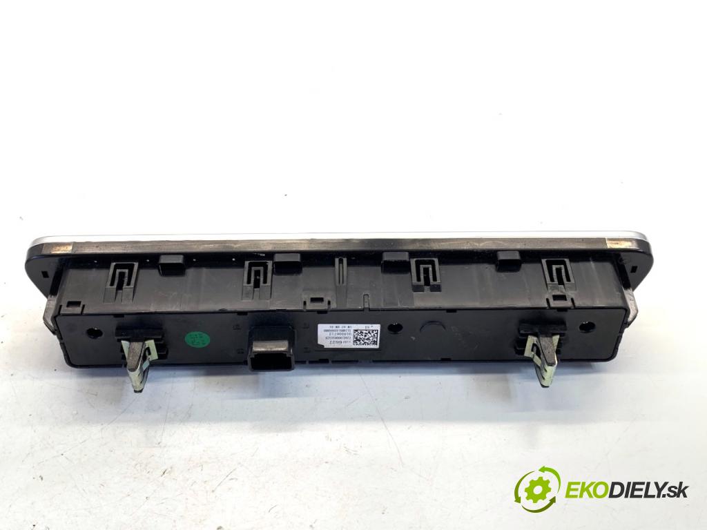 MG (SAIC) HS SUV 2024 124 kW 1.5 20 T 1490 Spínač svetiel výstražných (núdzových) 11576627 (Prepínacie páčky pod volantom)