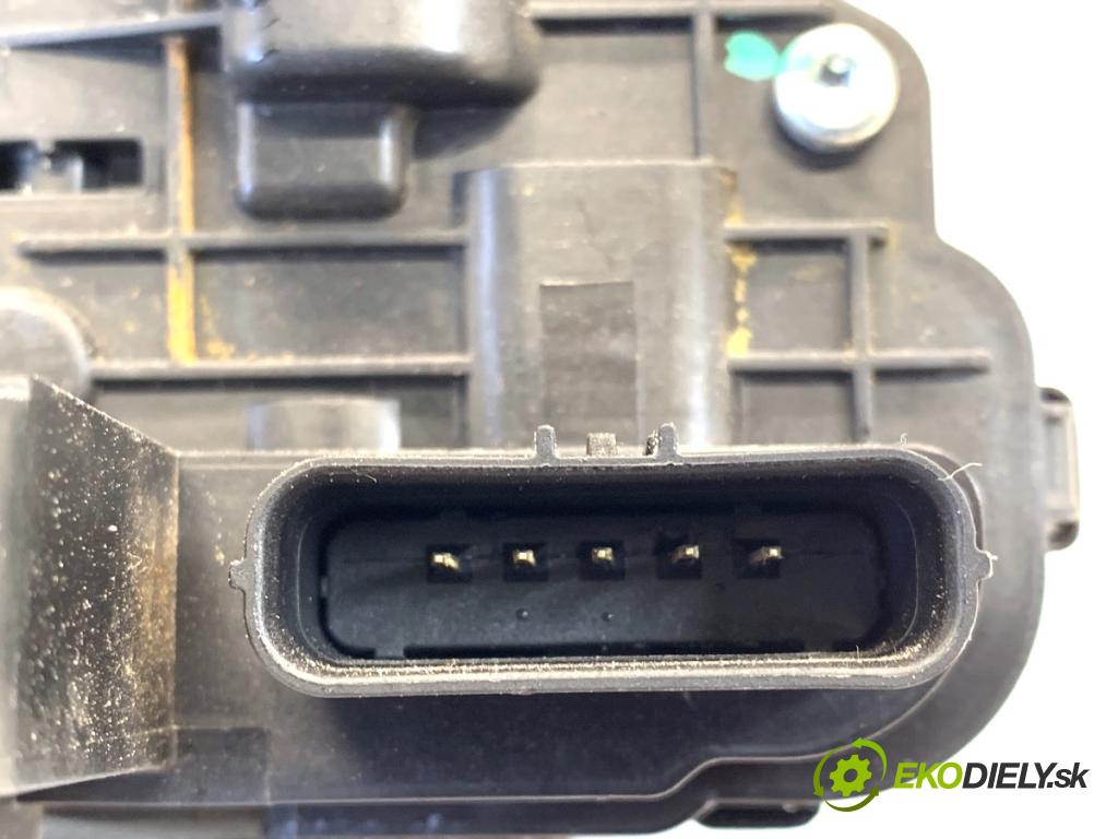 MG (SAIC) HS SUV 2024 124 kW 1.5 20 T 1490 zámok dveře pravý přední část 11604856