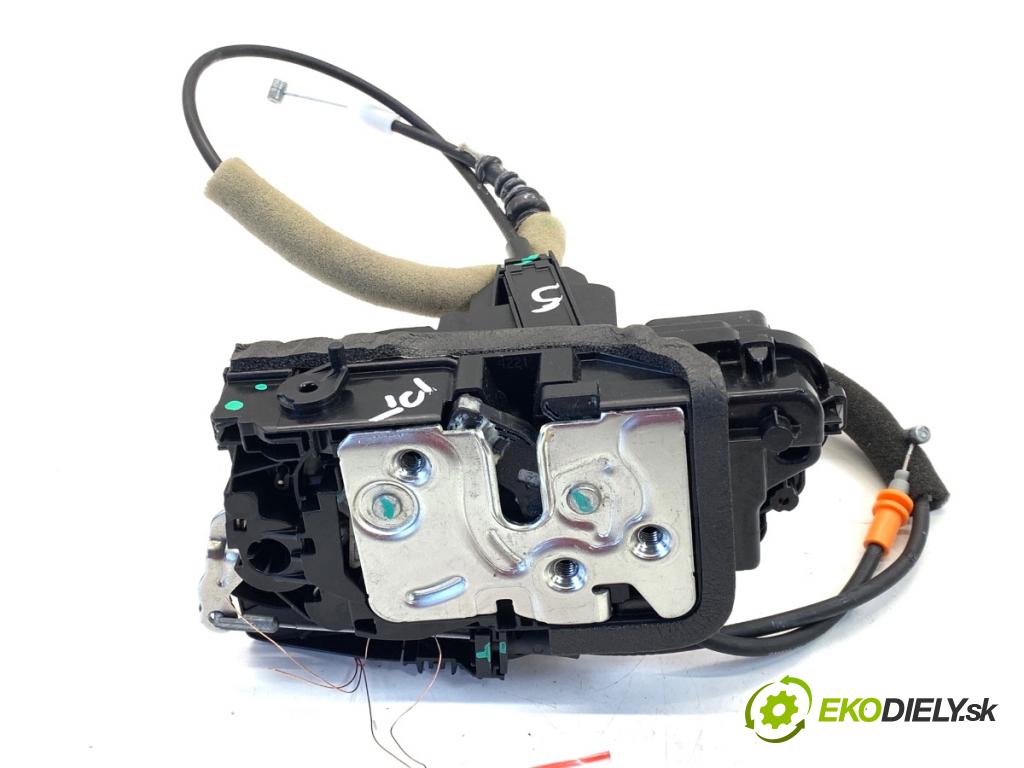 MG (SAIC) HS SUV 2024 124 kW 1.5 20 T 1490 zámok dveře pravý zadní část