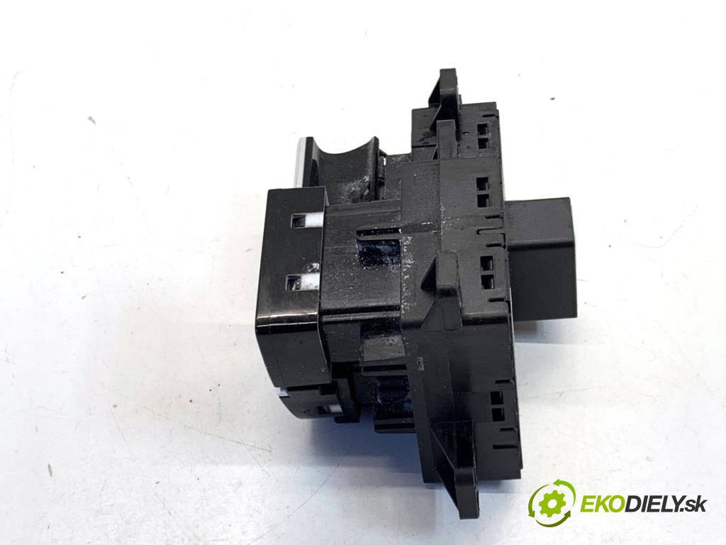 MG (SAIC) HS SUV 2024 124 kW 1.5 20 T 1490 Kulisa brzdy ručnej brzdy 11565459