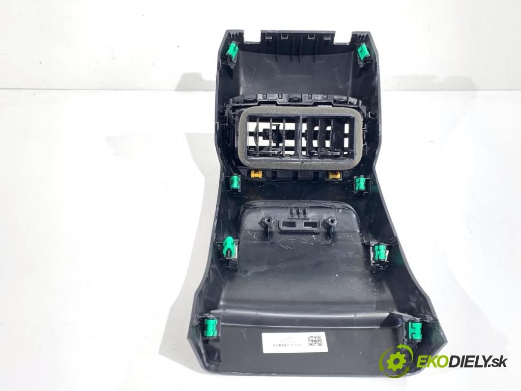 MG (SAIC) HS SUV 2024 124 kW 1.5 20 T 1490 Mriežky kúrenia zad 11577188