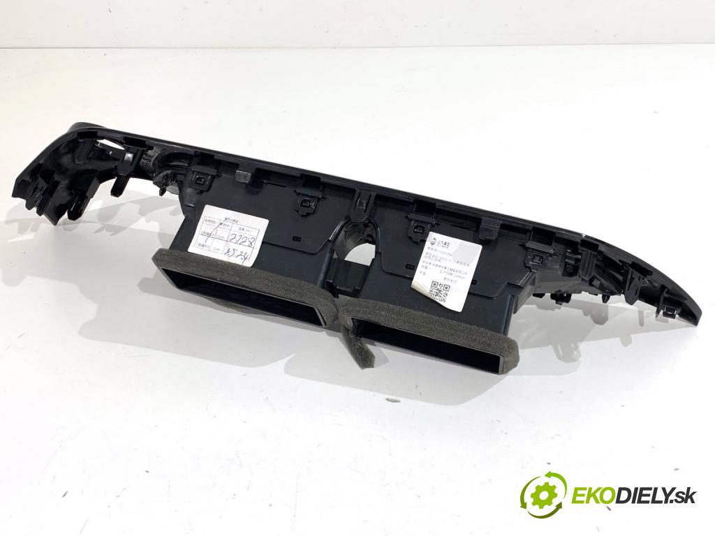 MG (SAIC) HS SUV 2024 124 kW 1.5 20 T 1490 Mriežky kúrenia predný 11491356