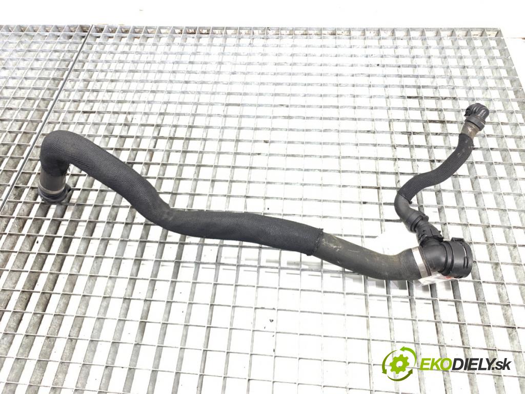 BMW G31 Kombi 2020 140 kW 520 d 1995 rozdělovač vody 8598386