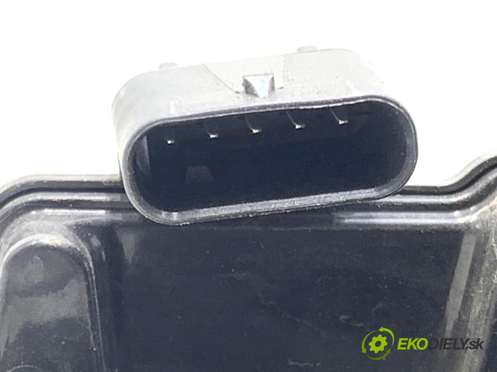 BMW G31 Kombi 2020 140 kW 520 d 1995 Škrtiaca klapka 8512452 (Škrtiaca klapka)