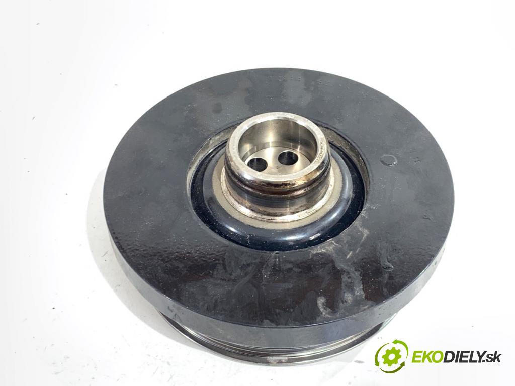 BMW G31 Kombi 2020 140 kW 520 d 1995 koleso kolesová hriadeľa 9886774 (Remenica)