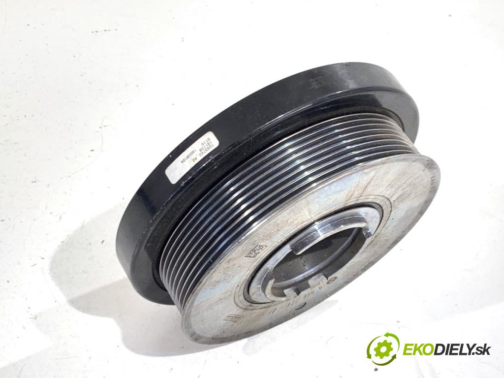 BMW G31 Kombi 2020 140 kW 520 d 1995 koleso kolesová hriadeľa 9886774 (Remenica)