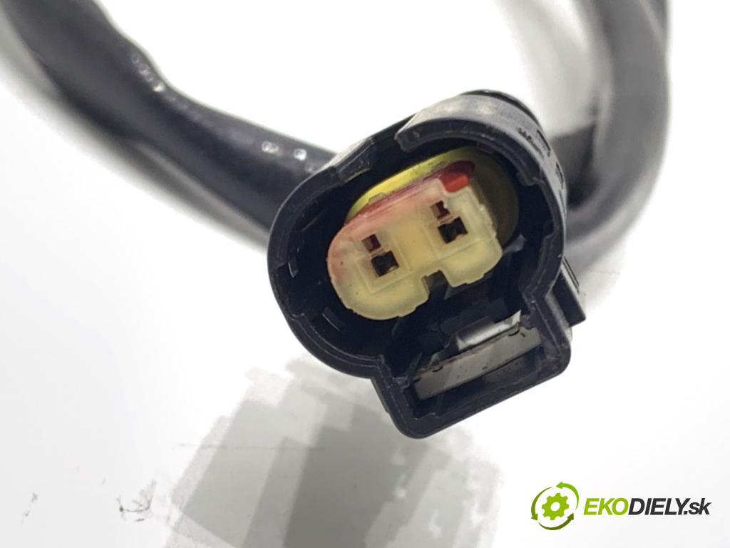 BMW G31 Kombi 2020 140 kW 520 d 1995 Snímač teploty spalín 8507628 (Snímač)