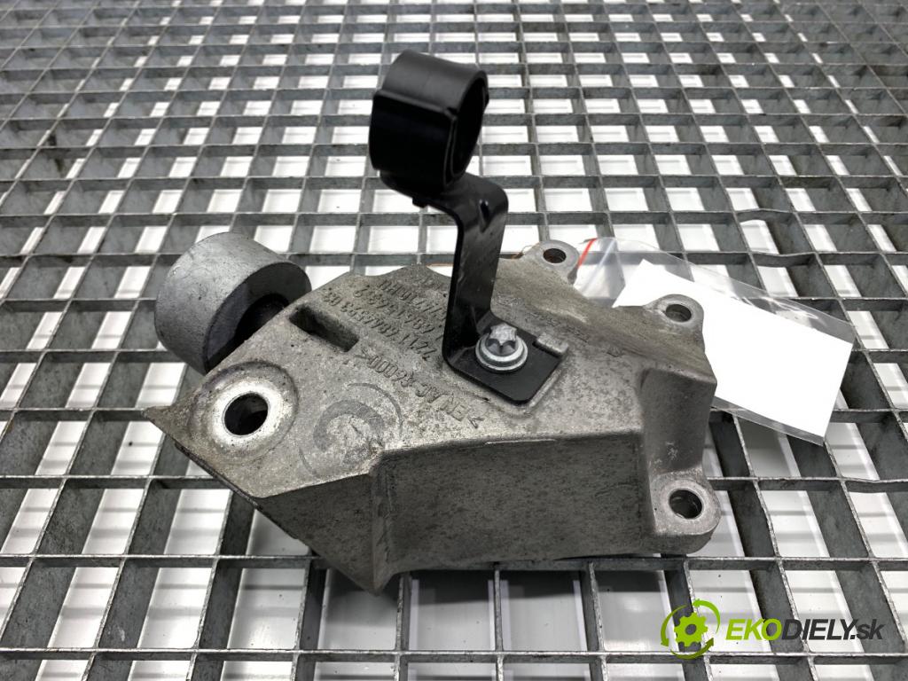 BMW G31 Kombi 2020 140 kW 520 d 1995 Držiak Motor 6864593