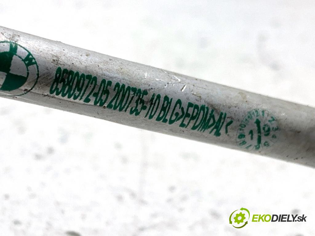 BMW G31 Kombi 2020 140 kW 520 d 1995 Rozdeľovač vody 8471773