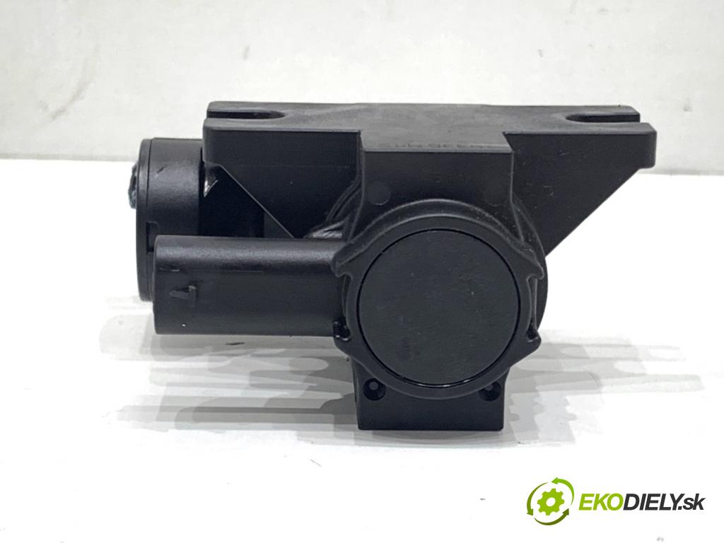 BMW G31 Kombi 2020 140 kW 520 d 1995 Ventil tlaku 8589117 (Ventil)