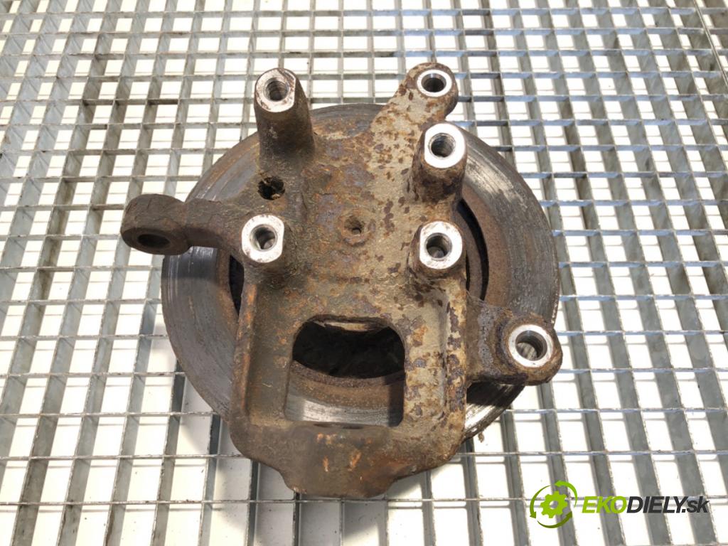 VW LT 28 35 Autobus 2000 96 kW 2.8 TDI 2798 náboj pravy predný 