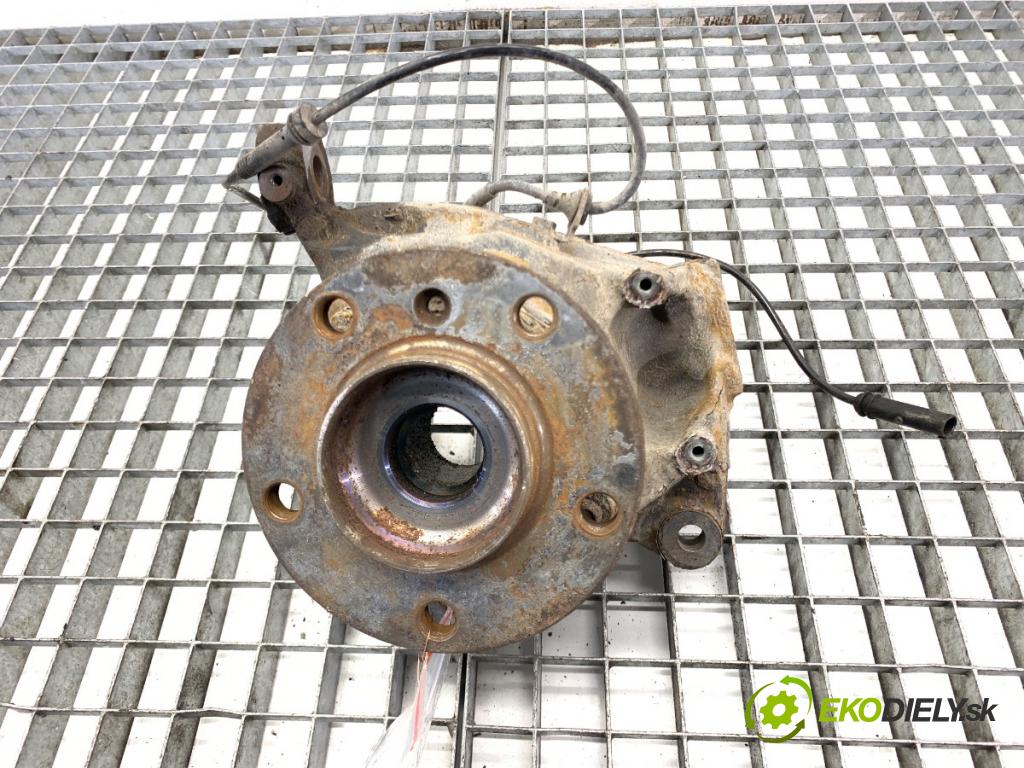 BMW F25 SUV 2016 180 kW xDrive 28 i 1997 náboj levý přední část 