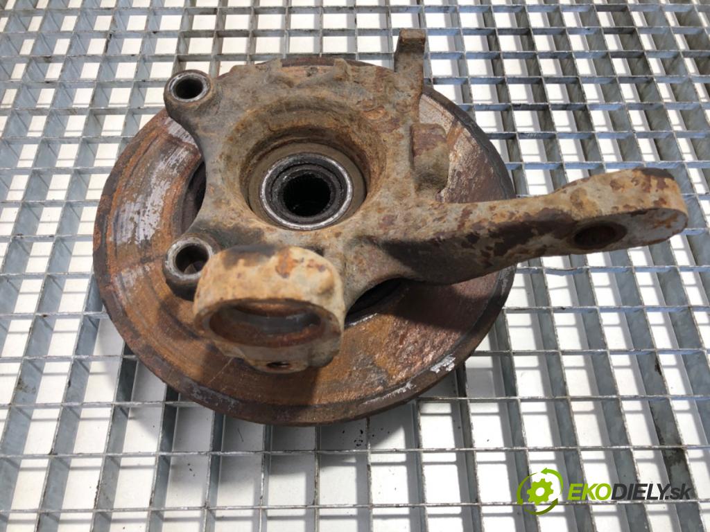 VW TRANSPORTER T4 Autobus 1995 45 kW 1.9 D 1896 náboj pravy predný 