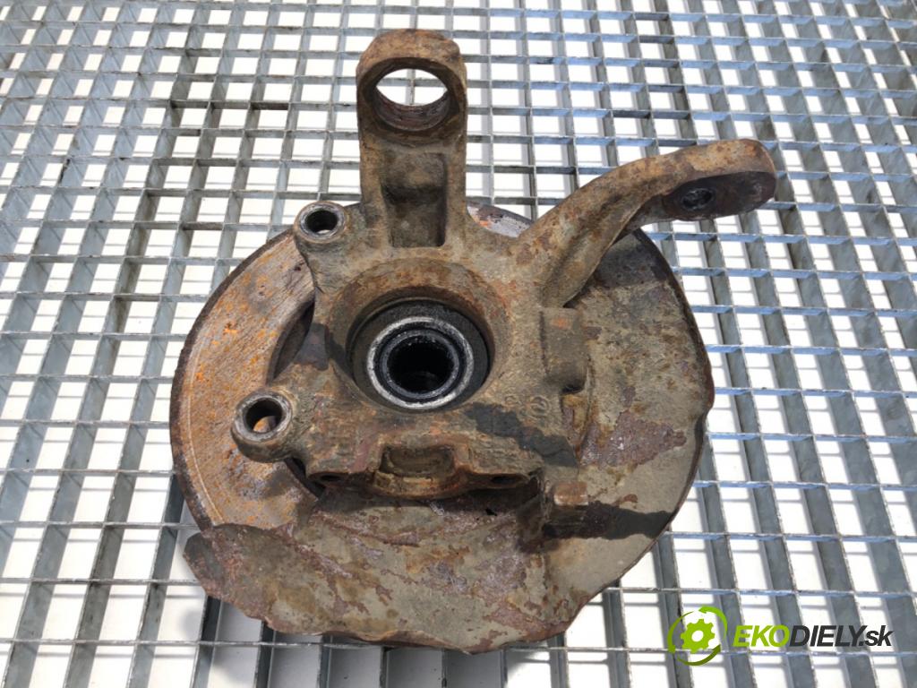 VW TRANSPORTER T4 Autobus 1995 45 kW 1.9 D 1896 náboj ľavy predný